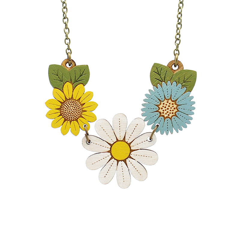 layla amber wildflower necklace