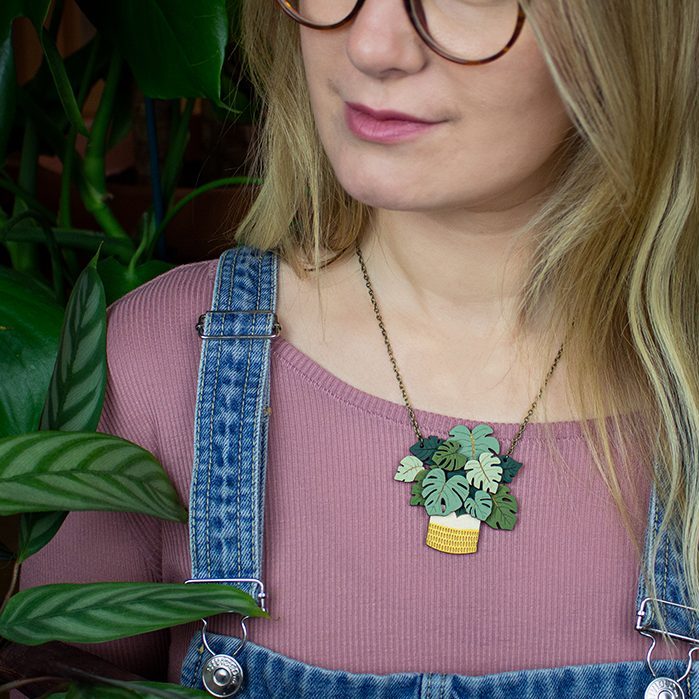 Monstera Deliciosa Necklace - Image 3