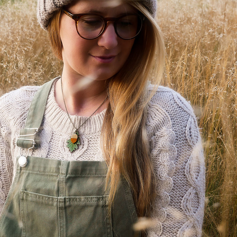 Green Oak Leaf & Acorn Necklace - Image 4